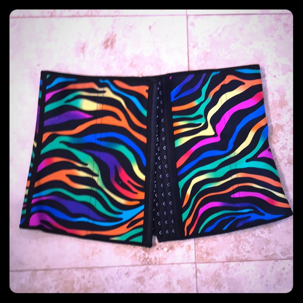Waist trainer
